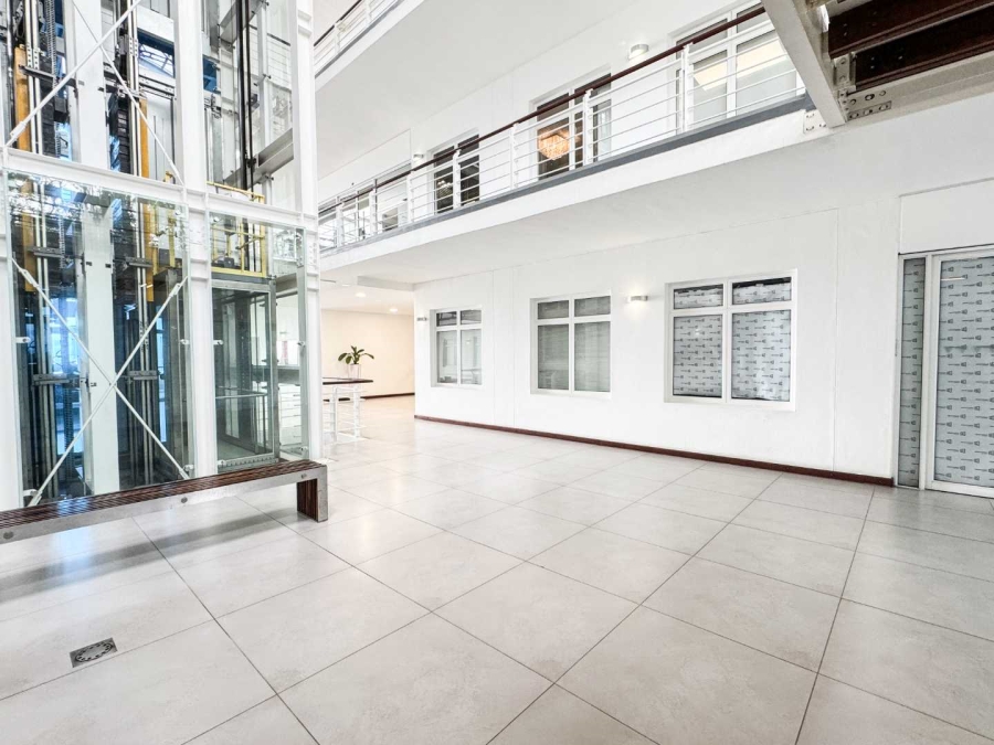 To Let Commercial Property for Rent in Mouille Point Western Cape